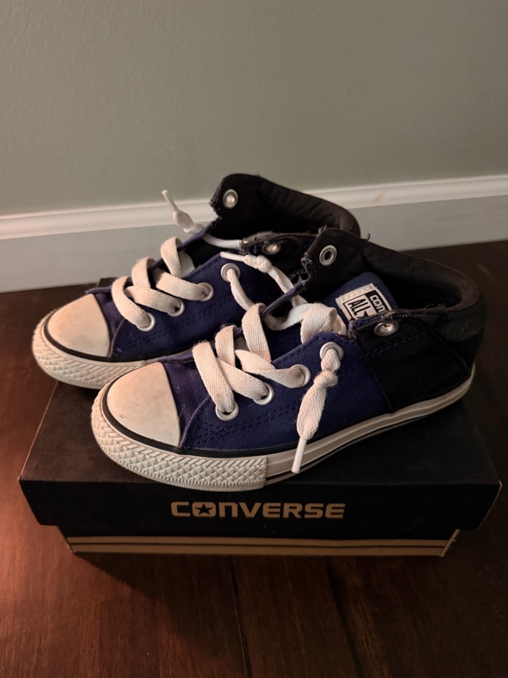 Converse Kids Purple (Navy) and Black Low Top Sneakers